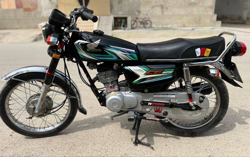 Honda CG-125 Karachi registered (Read Add) 1