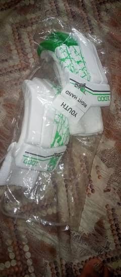 CA batting gloves  2 pairs 03335175557