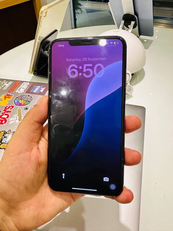 iPhone Xsmax Official PTA Approved 5