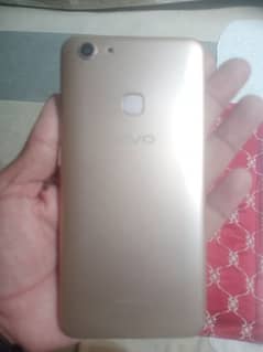 vivo v 7+