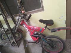 New cycle imported from UK in New condition it has 2 disc's and shock