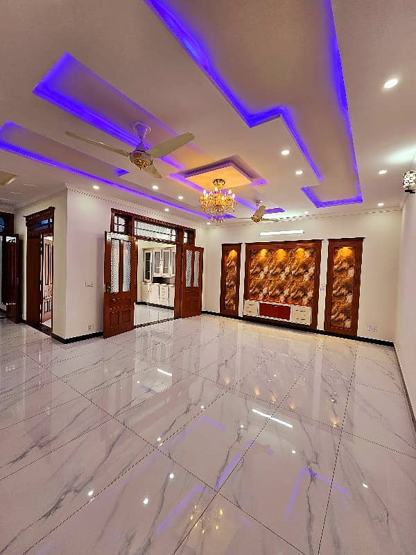 14 Marlas Designer House Available For Rent All Facilities G-13 16