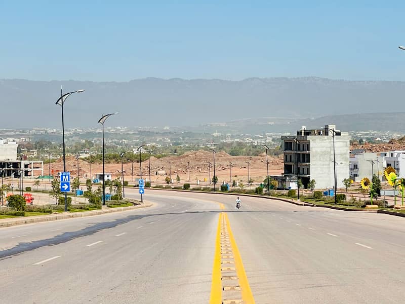 5 Marla Boulevard Plot For Sale In Sector N, Bahria Enclave Category Plot | Near To Possession | Heighted Location 3