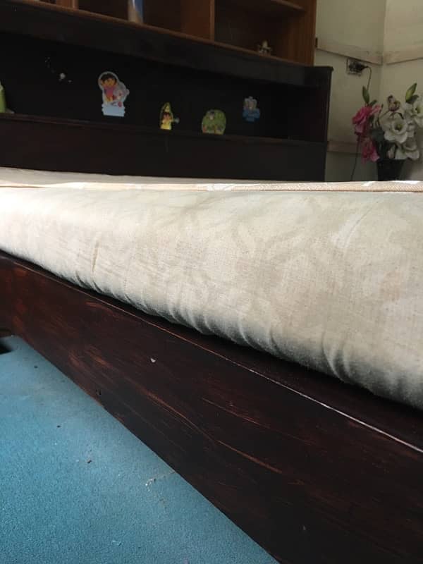 wood bed, dressing and mattress 4