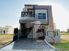 Brand New Luxury House of 5 Marla In FF near Theme park For Sale In Citi Housing Gujranwala