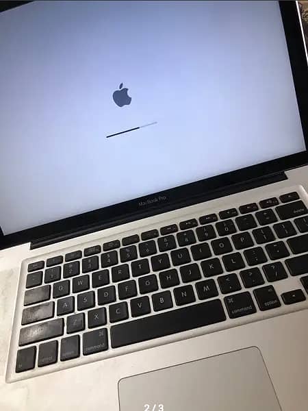 macbook pro 2010 4gb ram 128gb ssd /500gb hdd 0