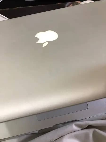 macbook pro 2010 4gb ram 128gb ssd /500gb hdd 1