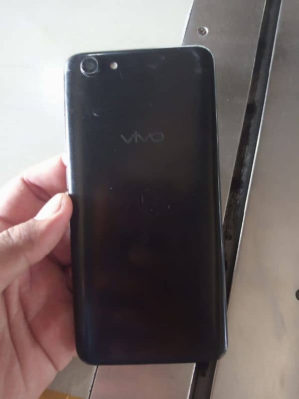 vivo y71 3. . . 32    03076937147 2