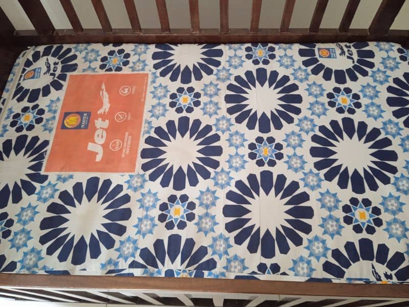 Baby/toddler wooden cot 9