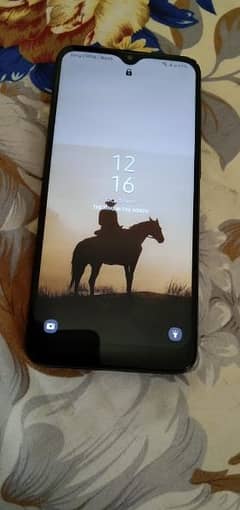 Samsung Galaxy A20 with box. 0