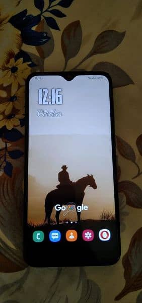 Samsung Galaxy A20 with box. 2