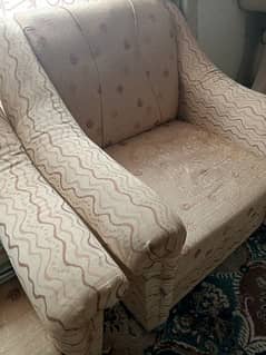 5 seater sofa set in okayish condition