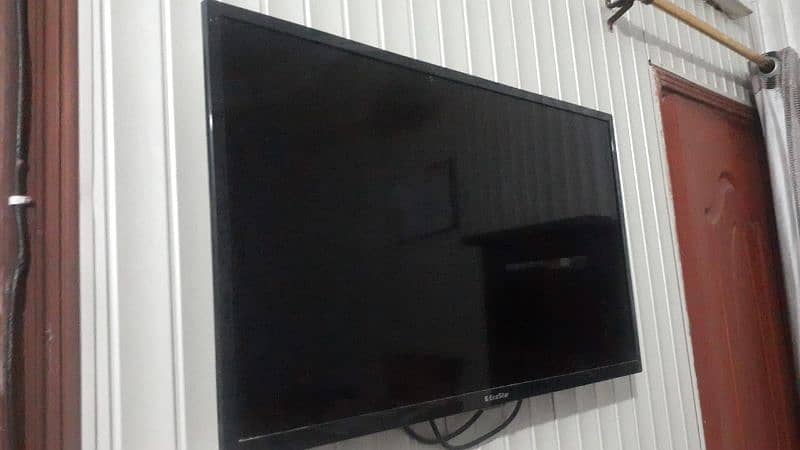 Eco star LED 32" inch 1