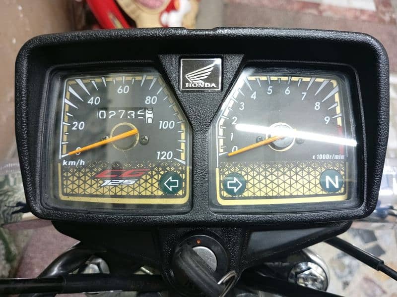 Honda CG 125 Gold Edition Model 2024 self start (0/3/2/0/4/0/9/2/4/2/9 4