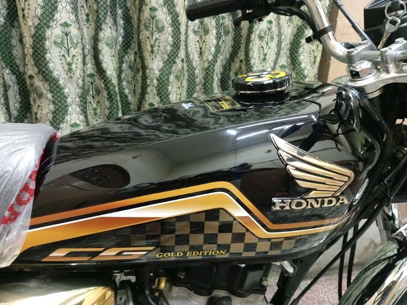 Honda CG 125 Gold Edition Model 2024 self start (0/3/2/0/4/0/9/2/4/2/9 6