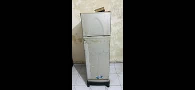 Dawlance Fridge Medium size Repairable Read Ad