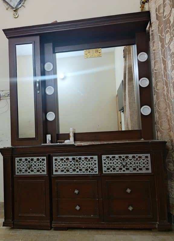 Dressing Table with 2 side tables 1