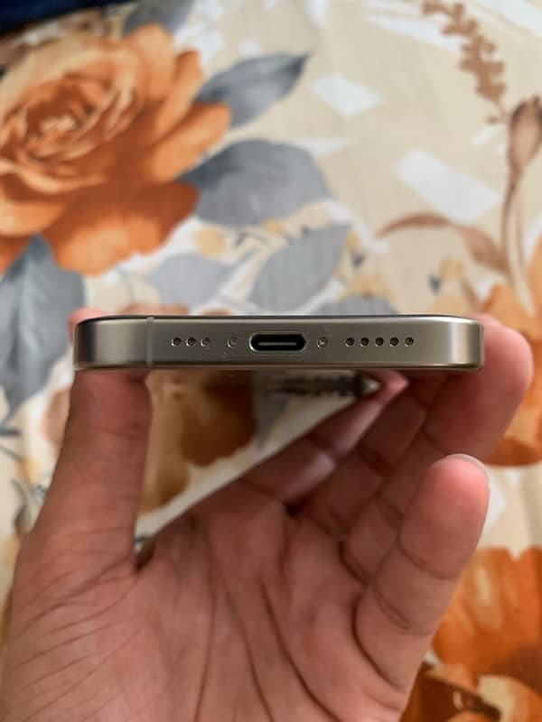 iphone 15 pro non pta (sim working 4 months) 4