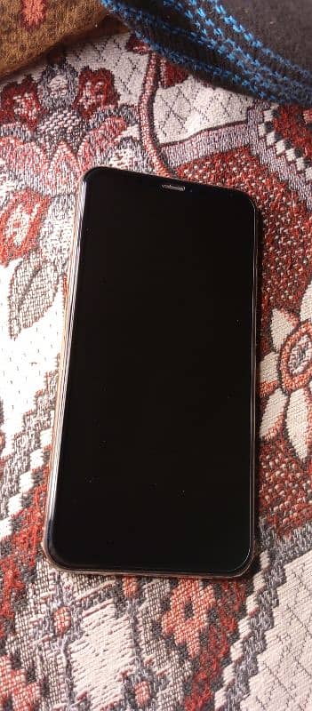 iphone xs max 256 gb not pta condition 10/10 5