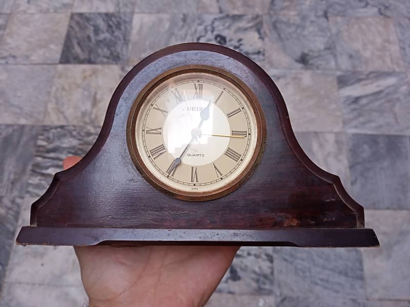 Vintage Seiko Wooden Table Clock Made in Japan 2