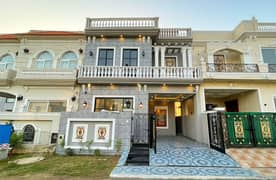 5 Marla Luxury House Available For RENT In DHA Phase 9 Town Lahore 0