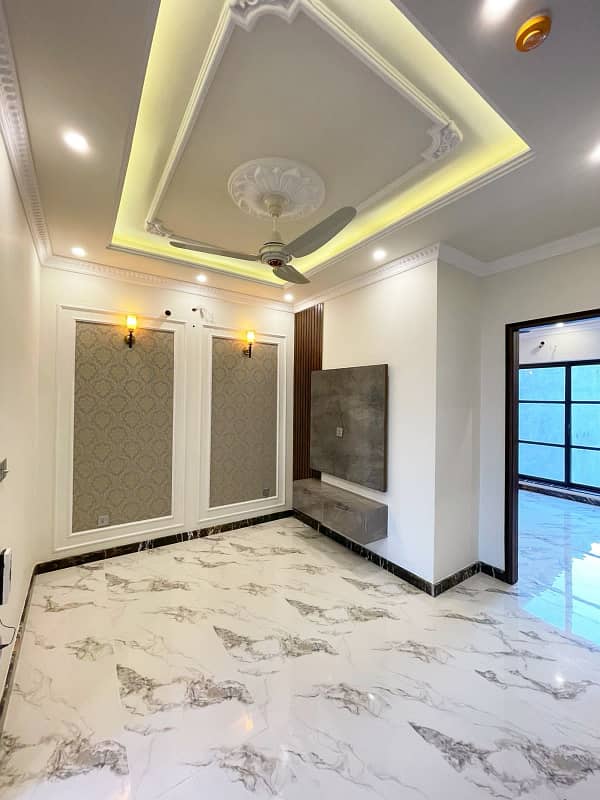 5 Marla Luxury House Available For RENT In DHA Phase 9 Town Lahore 17