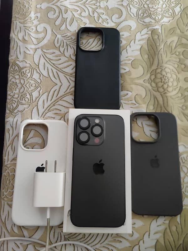 iPhone 15 pro factory unlocked 5