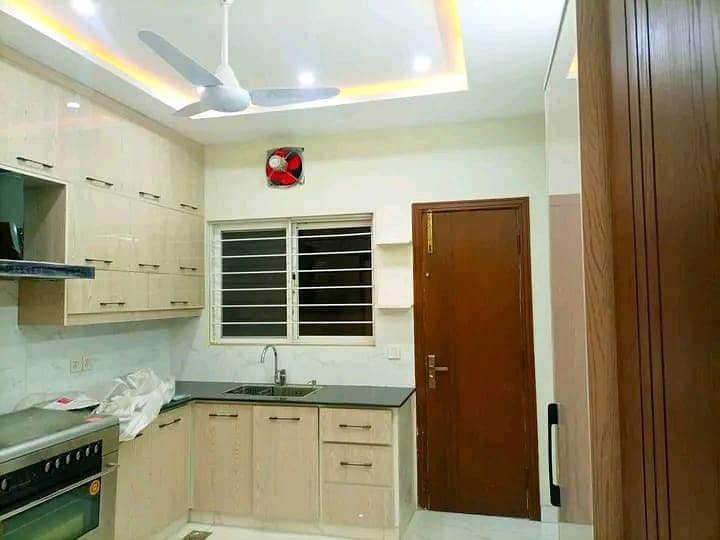 10 Marla Elegant Upper Portion For Rent 2