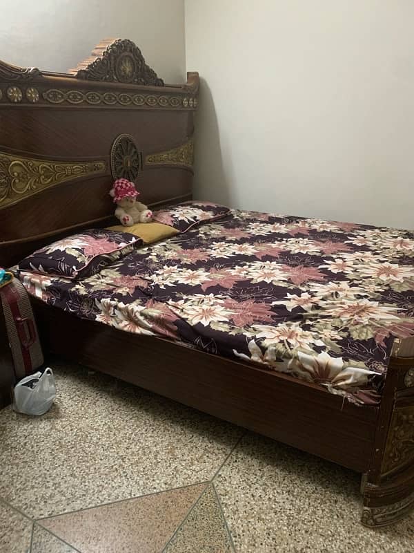 King size imported bed 3