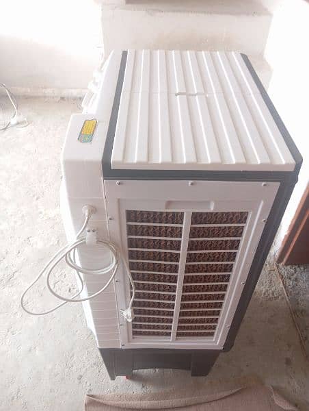 Younisco room air cooler. 4