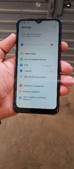 Realme C2 3GB 32GB only mobile condition see in pix 03053372873