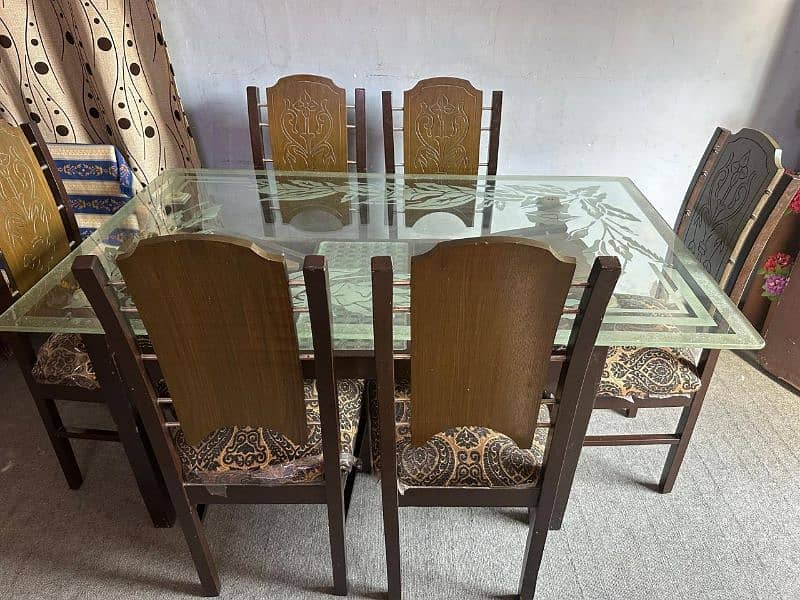 **Elegant 6-Person Dining Table Set for Sale** 1