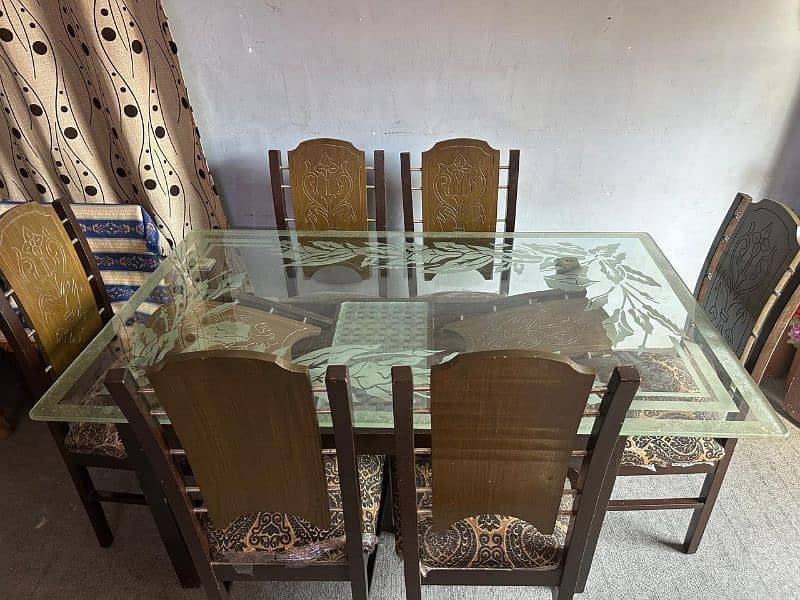 **Elegant 6-Person Dining Table Set for Sale** 2