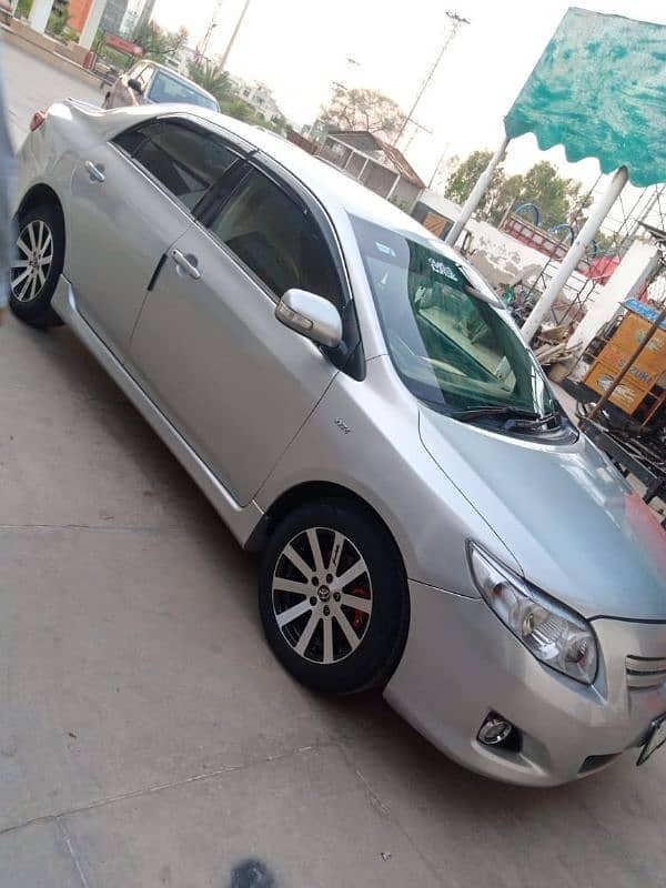 Toyota Corolla GLI 2010 15