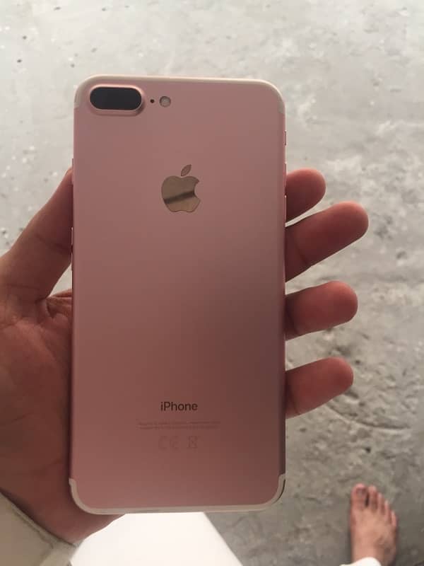 iPhone 7 Plus 32gb 4