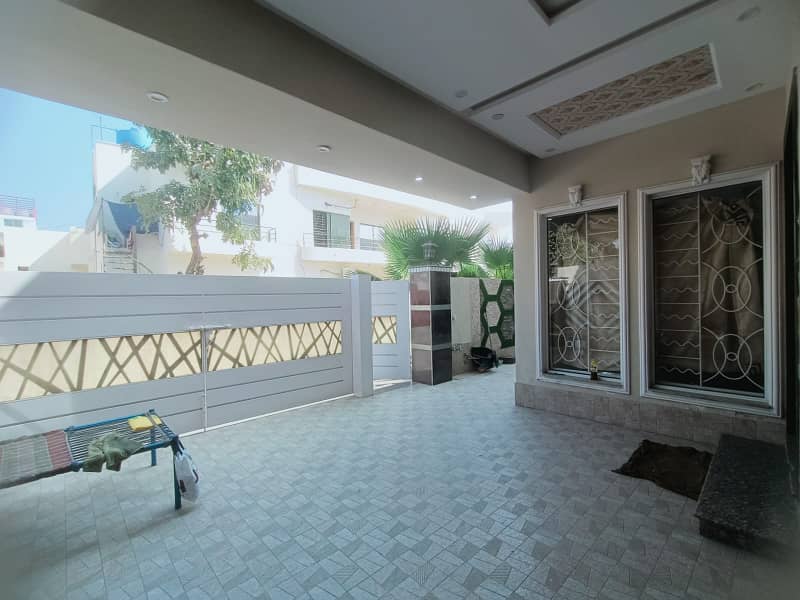 11 Marla Spanish House For SALE In Johar Town Phase 1 Hot Location 2