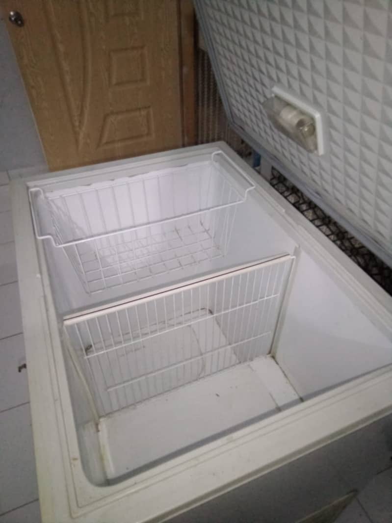 Dawlance Single Door Deep Freezer 1