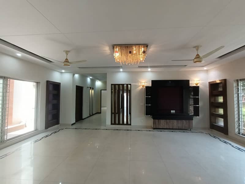 1 Kanal Corner Brand New Double Unit House For SALE In Johar Town 8