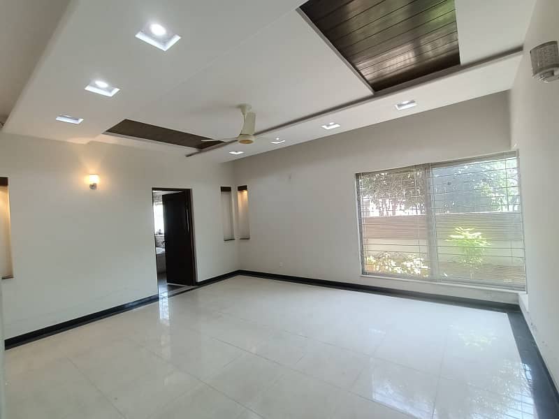 1 Kanal Corner Brand New Double Unit House For SALE In Johar Town 17