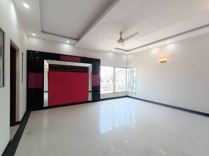 1 Kanal Corner Brand New Double Unit House For SALE In Johar Town 23