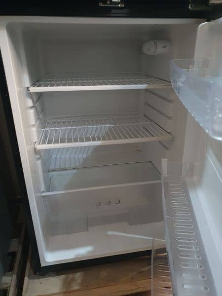 Toyo Company medium size Refrigerator 1