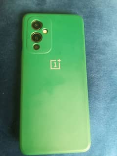 One plus 9 5G in 10/10 condition 8/128 GB