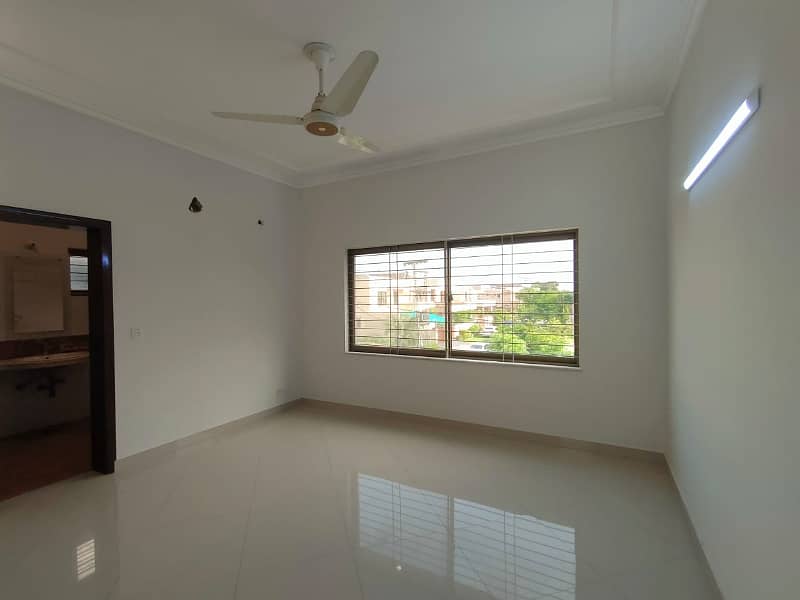 20 Marla Upper Portion For Rent In DHA Phase 3 Lahore Owner Built House 16