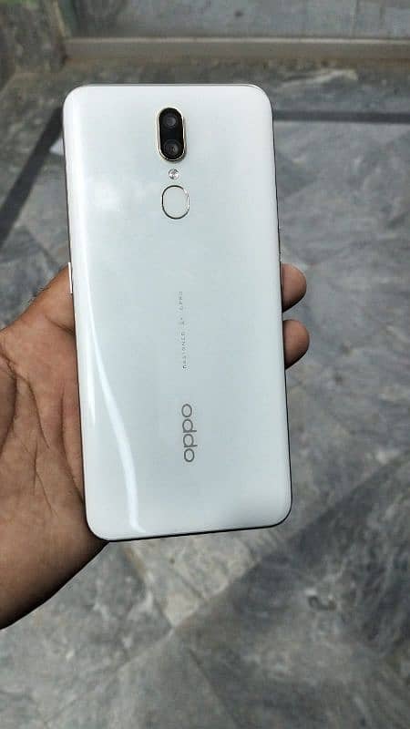 Oppo F11 1