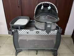 Graco Pack ‘n Play Playard Cot with Bassinet and Diaper Changer