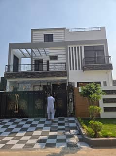 10 Marla Modern New House For Sale. 0