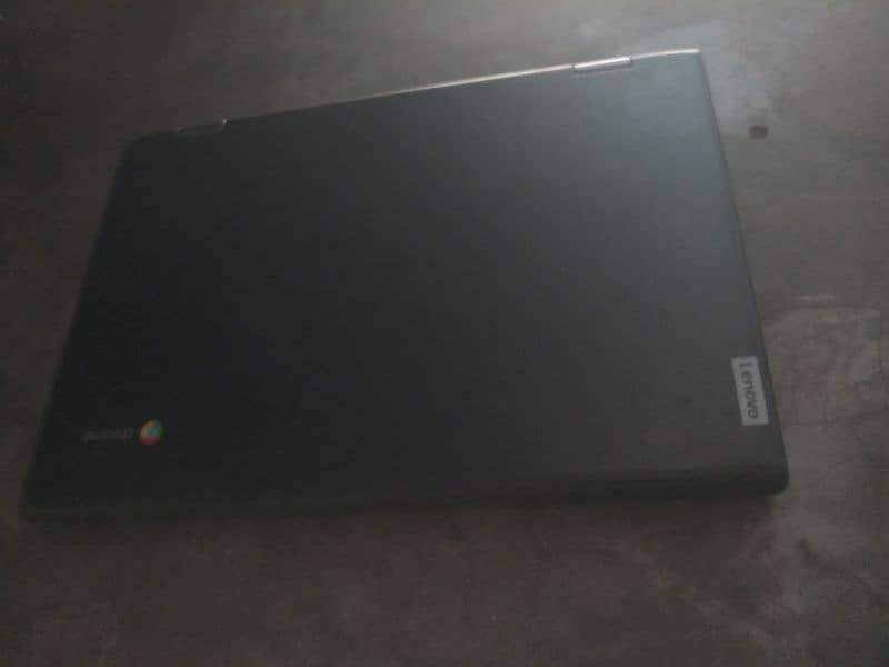 chromebook in neat condition 2