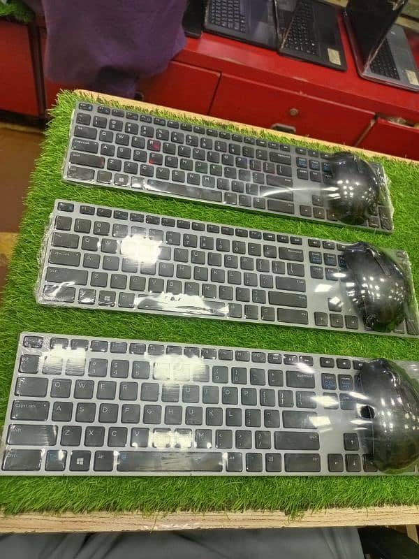 Dell wk717 keyboard and mouse pair multi davice 4