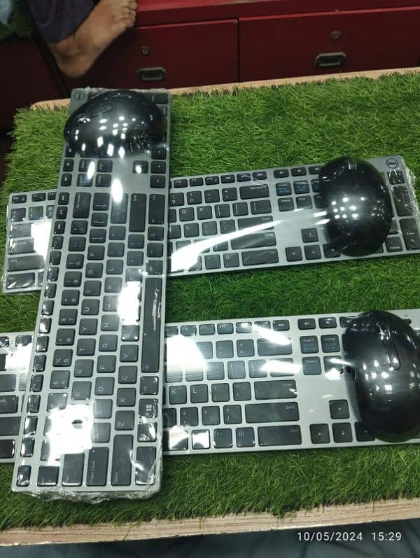 Dell wk717 keyboard and mouse pair multi davice 8