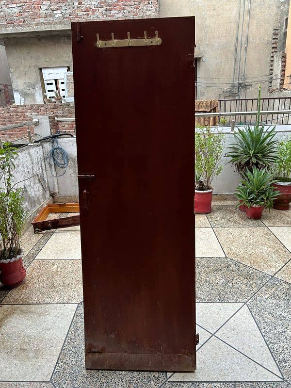 Palai Door 1